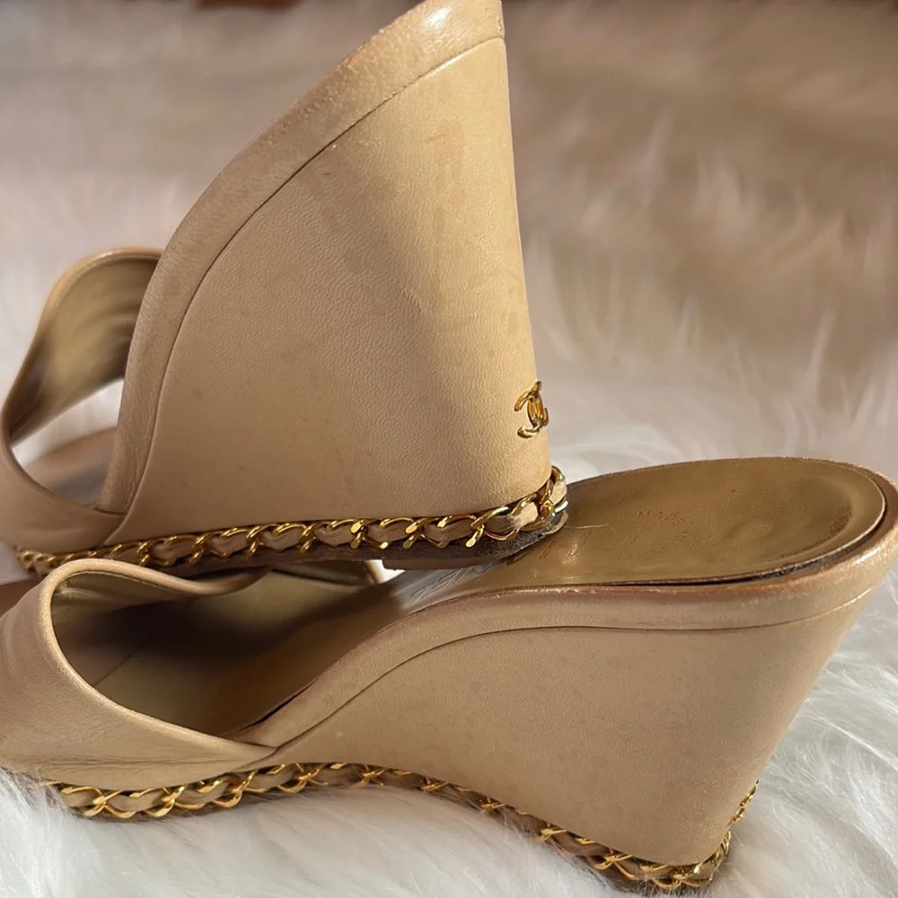 Chanel Chic Beige Wedge Sandals size 36 C